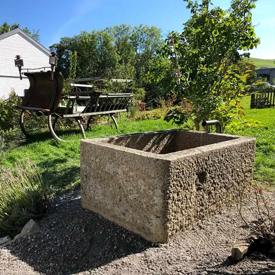 Denkmäler, Brunnen & Bänke